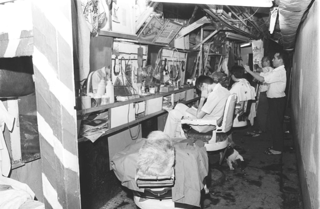 A traditional Hong Kong barber shop in 1976. Photo: SCMP Archives