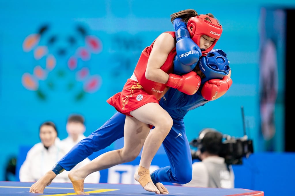 Chan Tsz-ching (left) lost the bronze match to Soheilain Mansourian Semiromi. Photo: SF&OC Chan Tsz-ching (left) lost the bronze match to Soheilain Mansourian Semiromi. Photo: SF&OC