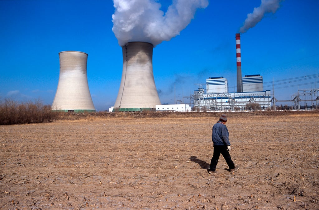 The researchers urged inland regions to introduce more favourable policies to lure foreign investors. Photo: Corbis via Getty Images The researchers urged inland regions to introduce more favourable policies to lure foreign investors. Photo: Corbis via Getty Images