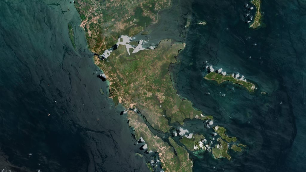 A satellite image of Galang Island. Between 1979 and 1996, it hosted more than 250,000 Vietnamese refugees. Photo: Shutterstock A satellite image of Galang Island. Between 1979 and 1996, it hosted more than 250,000 Vietnamese refugees. Photo: Shutterstock