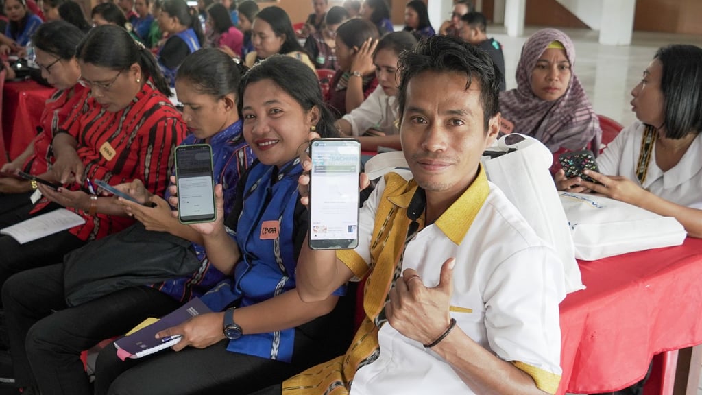 Teachers take part in Ruangguru’s training and development programmes, which aim to strengthen teaching skills and boost classroom performance. Photo: Ruangguru