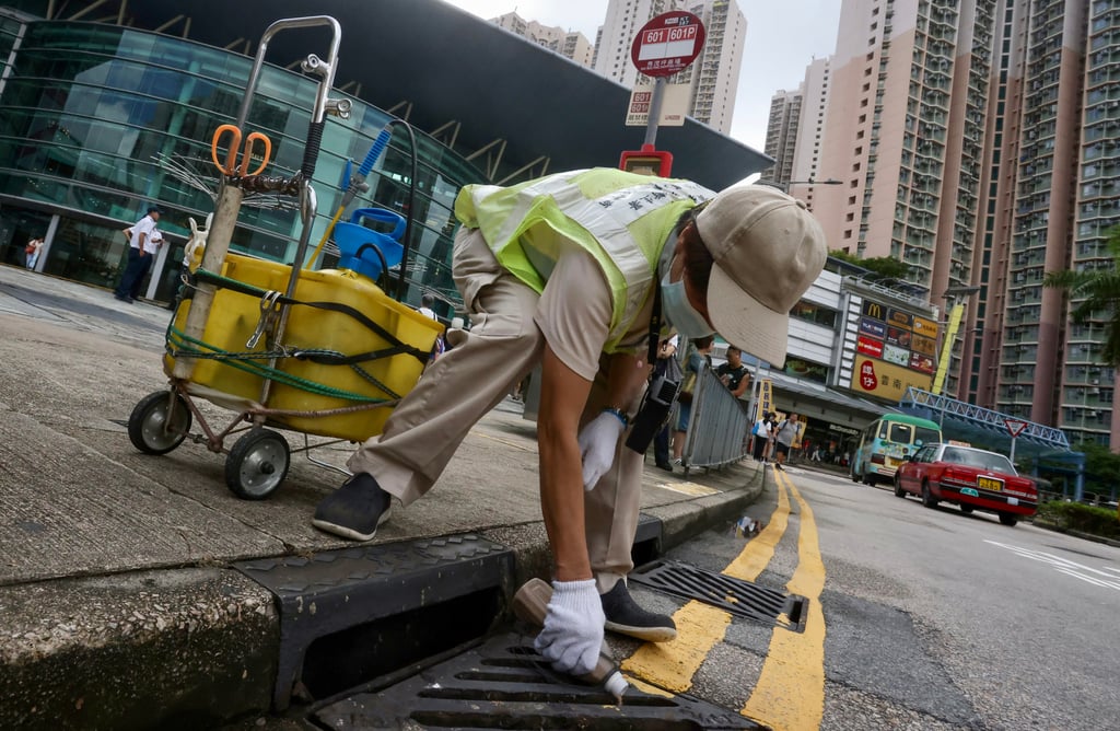 Workers perform anti-mosquito measures outside Sau Mau Ping Shopping Centre in Hong Kong on August 12, 2025, amid warnings of a heightened risk of possible chikungunya fever transmissions. Photo: Jonathan Wong Workers perform anti-mosquito measures outside Sau Mau Ping Shopping Centre in Hong Kong on August 12, 2025, amid warnings of a heightened risk of possible chikungunya fever transmissions. Photo: Jonathan Wong
