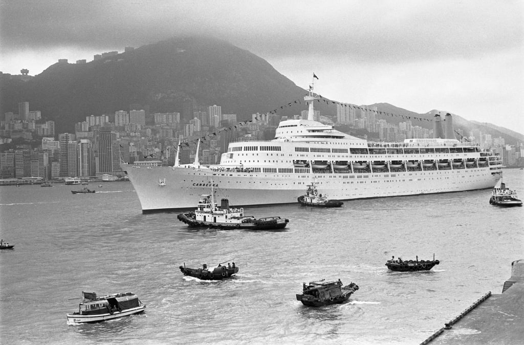 Luxury cruiser Canberra sails into Victoria Harbour, in 1972. Photo: SCMP Archives