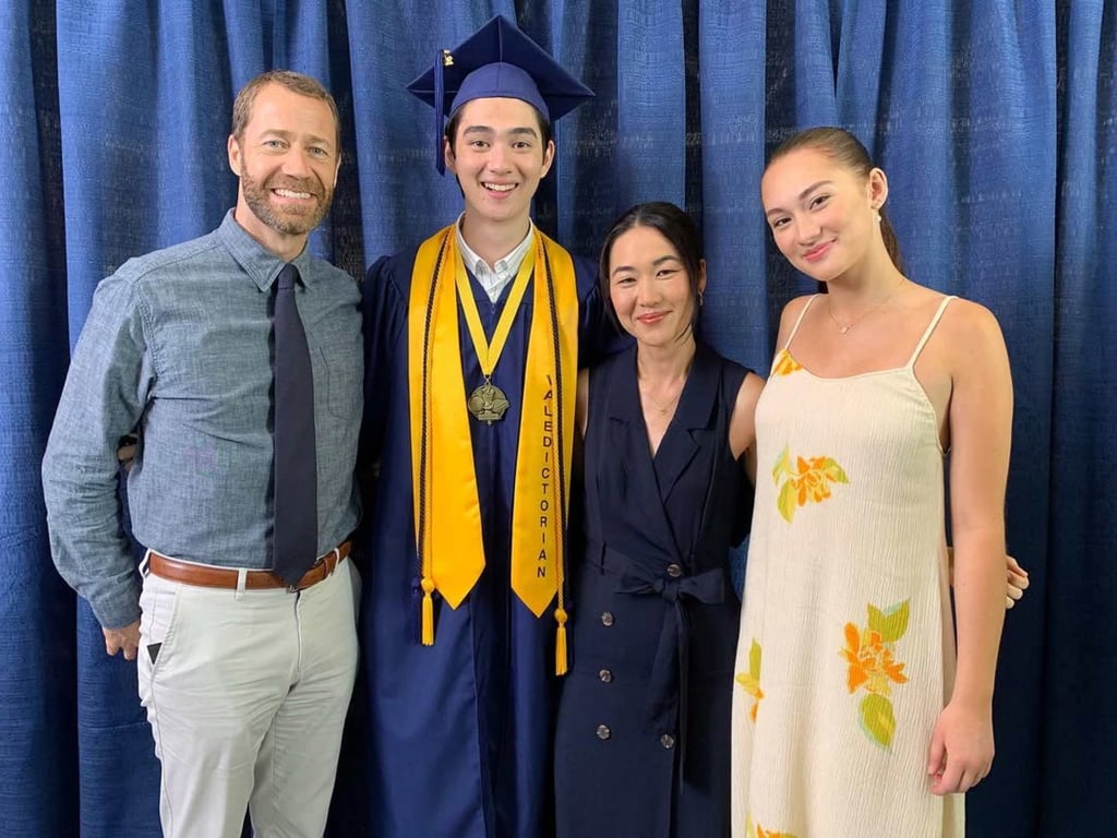 Colin Ferguson (left) plays the role of John Conklin, Belly’s father, in The Summer I Turned Pretty. Photo: @anotherjackiechung/Instagram