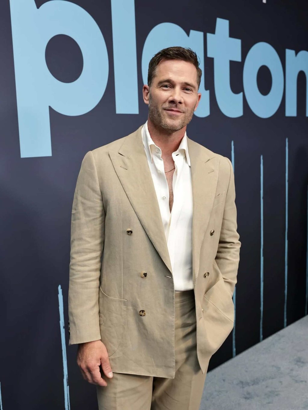 Luke Macfarlane is known for playing roles such as Scotty Wandell on the ABC television drama Brothers & Sisters. Photo: @ten_minutes_younger/Instagram Luke Macfarlane is known for playing roles such as Scotty Wandell on the ABC television drama Brothers & Sisters. Photo: @ten_minutes_younger/Instagram