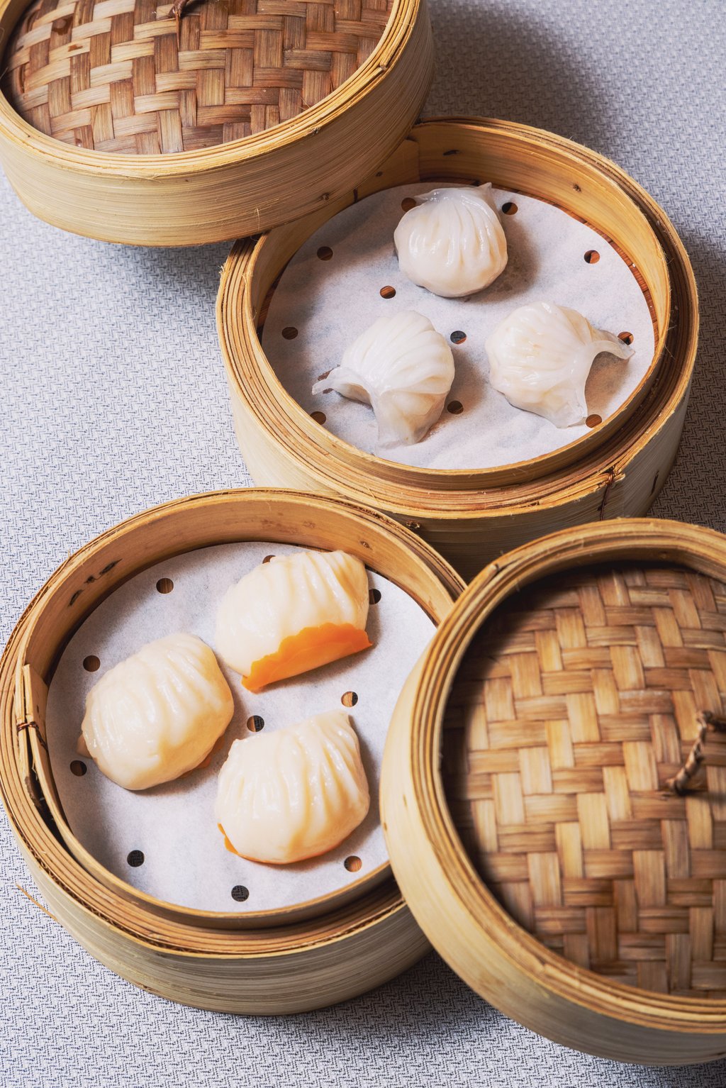 Yung Kee’s soft-meal har gow (forefront), made from Japanese plant-based enzyme gellants, placed alongside the original version. Photo: Jocelyn Tam