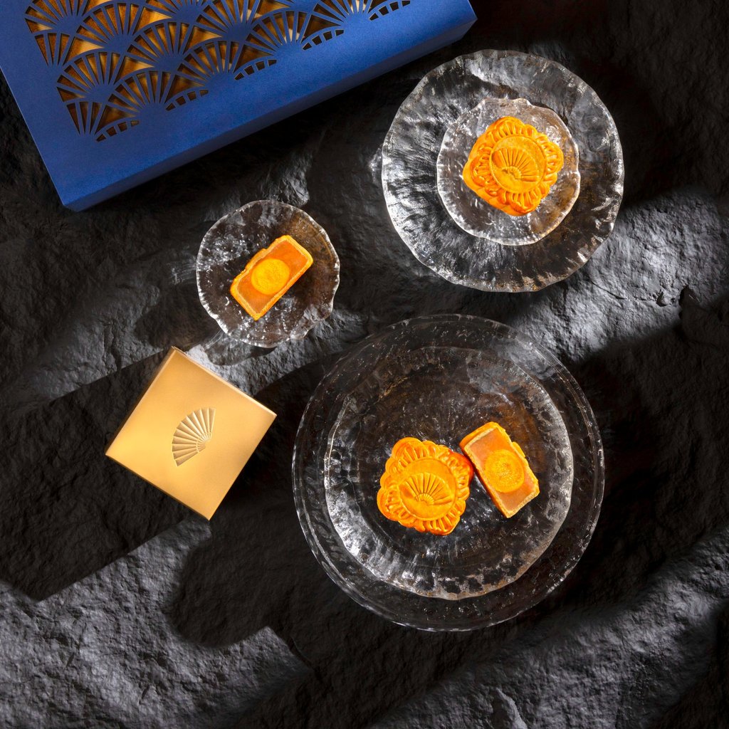Mini golden lotus mooncakes from the Mandarin Oriental Hong Kong. Photo: Mandarin Oriental Hong Kong Mini golden lotus mooncakes from the Mandarin Oriental Hong Kong. Photo: Mandarin Oriental Hong Kong