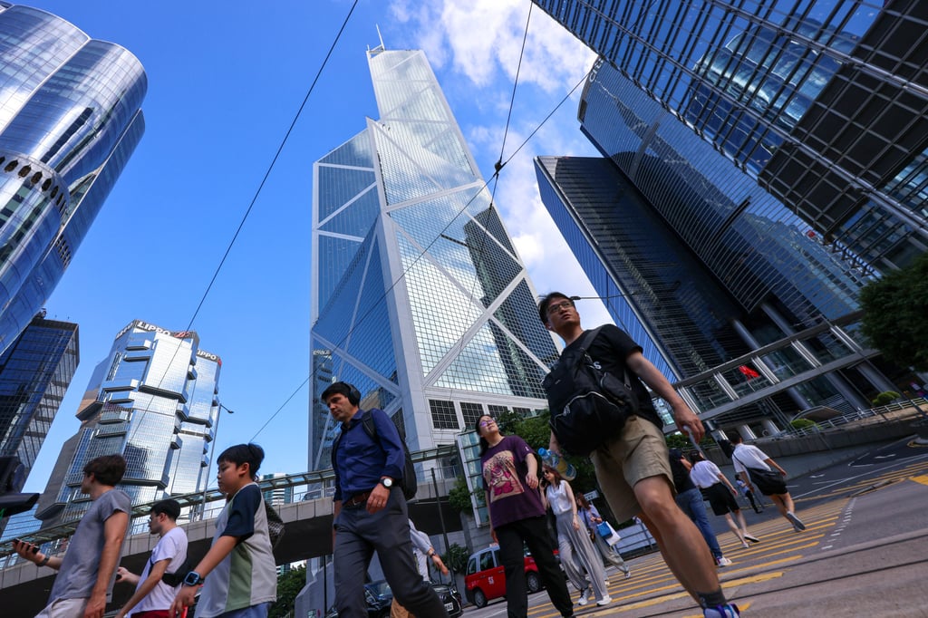 Pedestrians in Central District on August 15, 2025. Photo: Jelly Tse