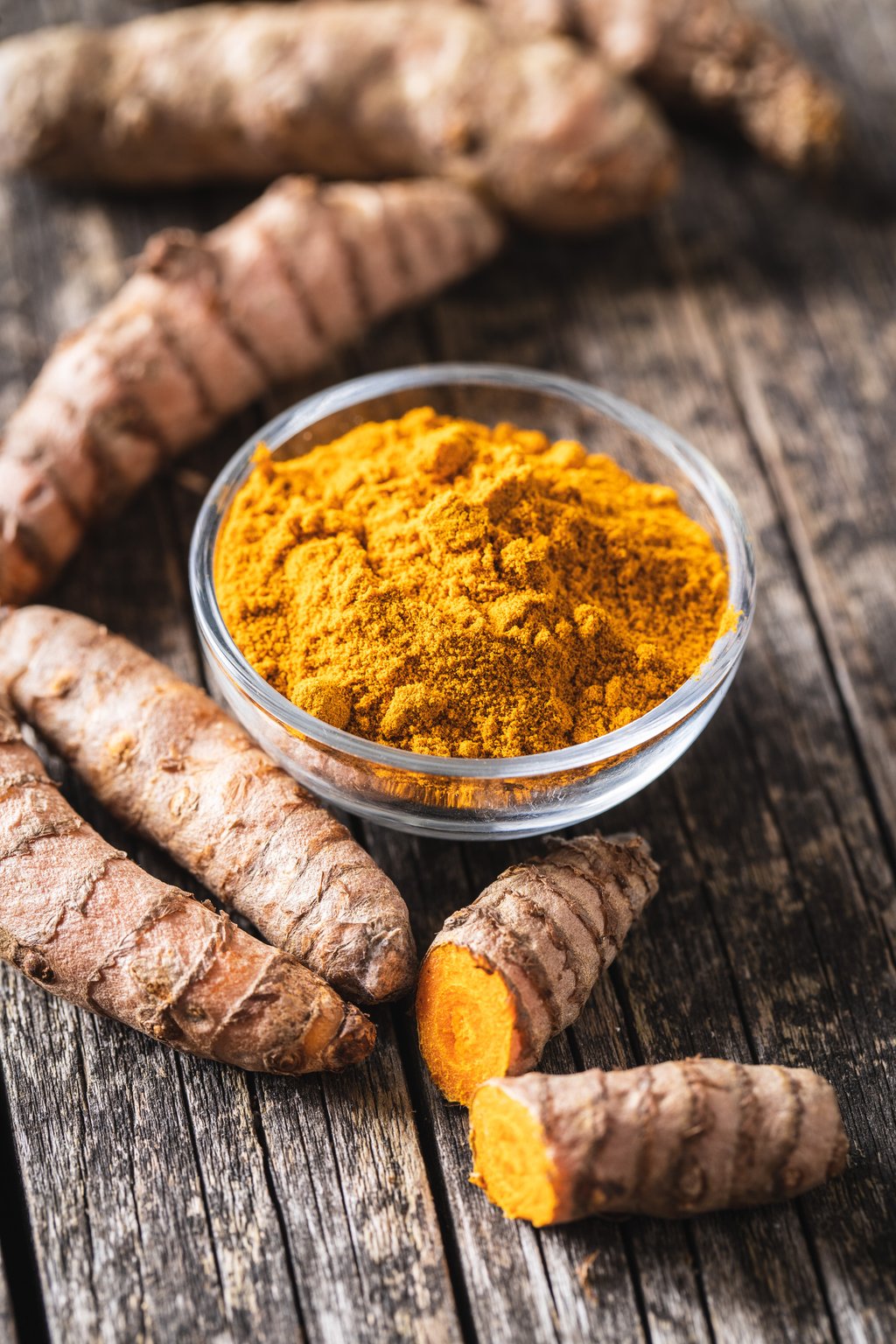 Indian turmeric powder and root. Photo: Shutterstock Indian turmeric powder and root. Photo: Shutterstock