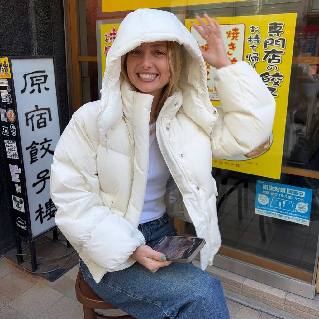 Troye Sivan’s sister Sage Mellet posted a photo of herself in Japan this February. Photo: @sageybabey/Instagram