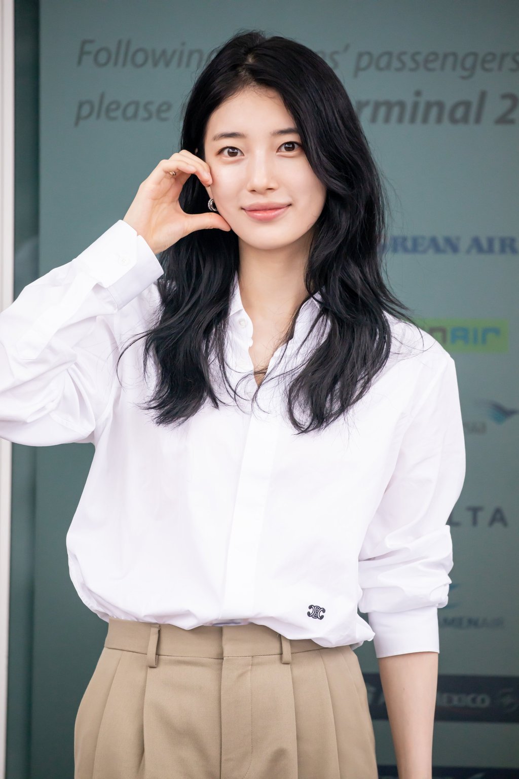 Some K-drama stars like Suzy are known for having soft, bouncy waves. Photo: Getty Images Some K-drama stars like Suzy are known for having soft, bouncy waves. Photo: Getty Images