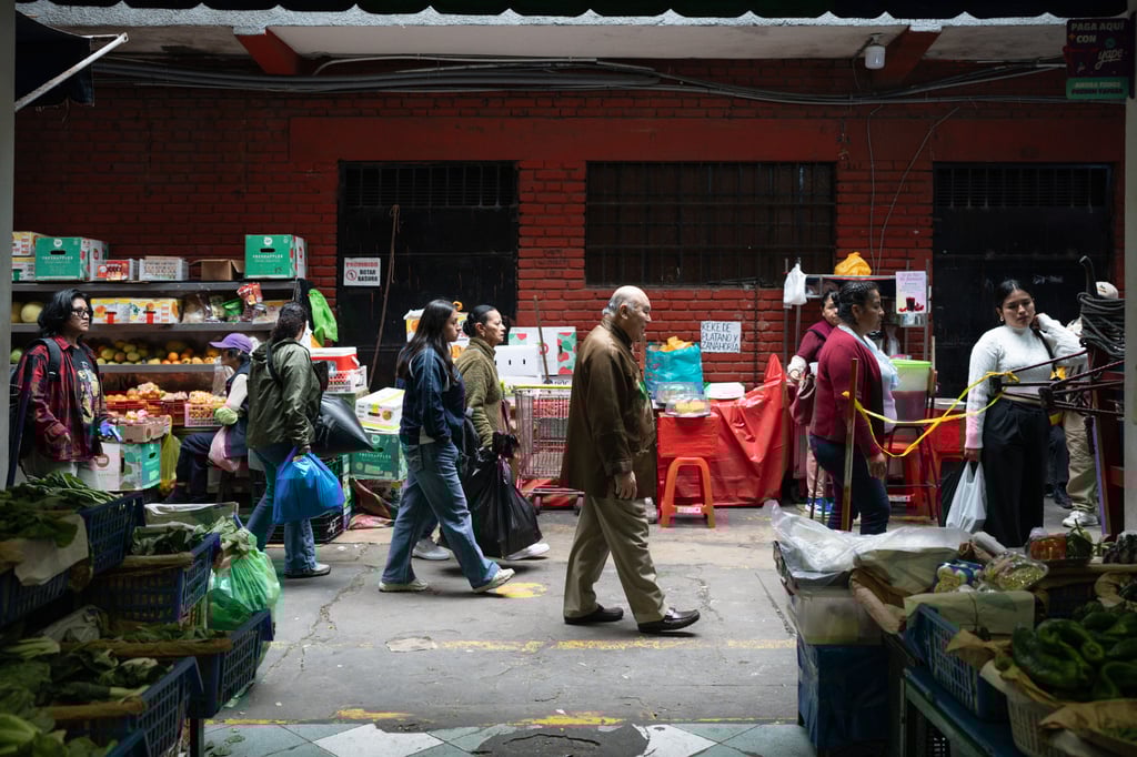 Luis Yong Tataje, owner of San Joy Lao, in Chinatown. Photo: Angela Ponce Luis Yong Tataje, owner of San Joy Lao, in Chinatown. Photo: Angela Ponce