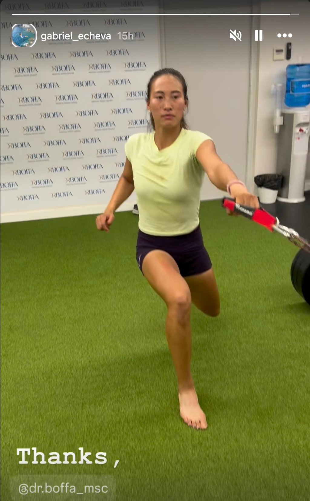 A screengrab from physiotherapist Gabriel Echeva’s Instagram story shows Zheng Qinwen working out at the Dr Boffa Medical Sport Centre in Barcelona. Photo: Instagram/grabriel_echeva A screengrab from physiotherapist Gabriel Echeva’s Instagram story shows Zheng Qinwen working out at the Dr Boffa Medical Sport Centre in Barcelona. Photo: Instagram/grabriel_echeva