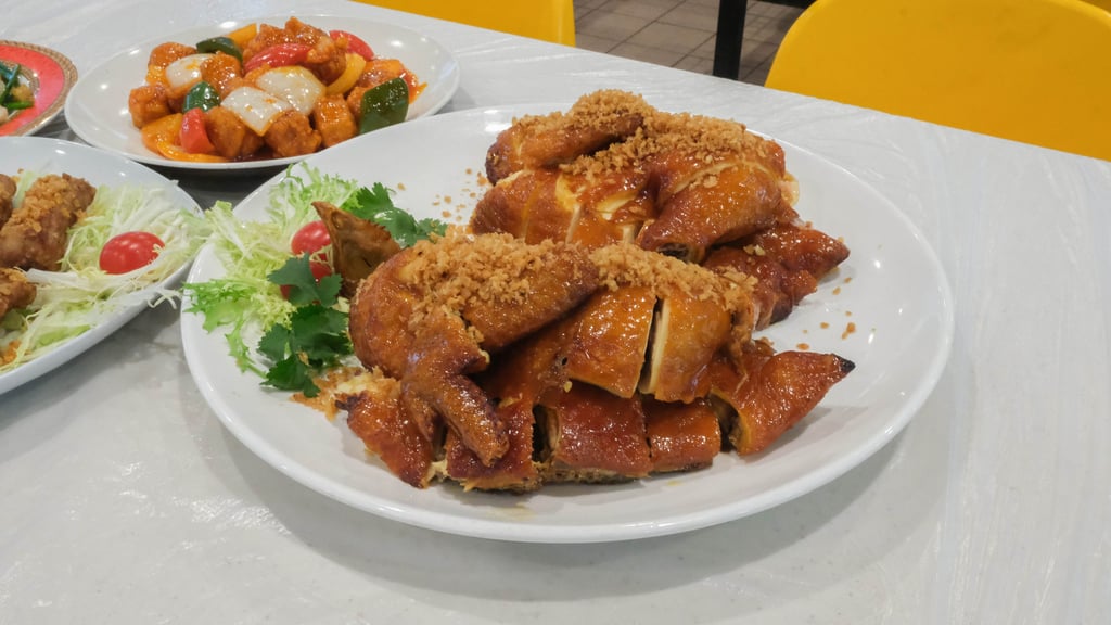 Crispy chicken with garlic at Gi Kee. Photo: Sam Evans Crispy chicken with garlic at Gi Kee. Photo: Sam Evans