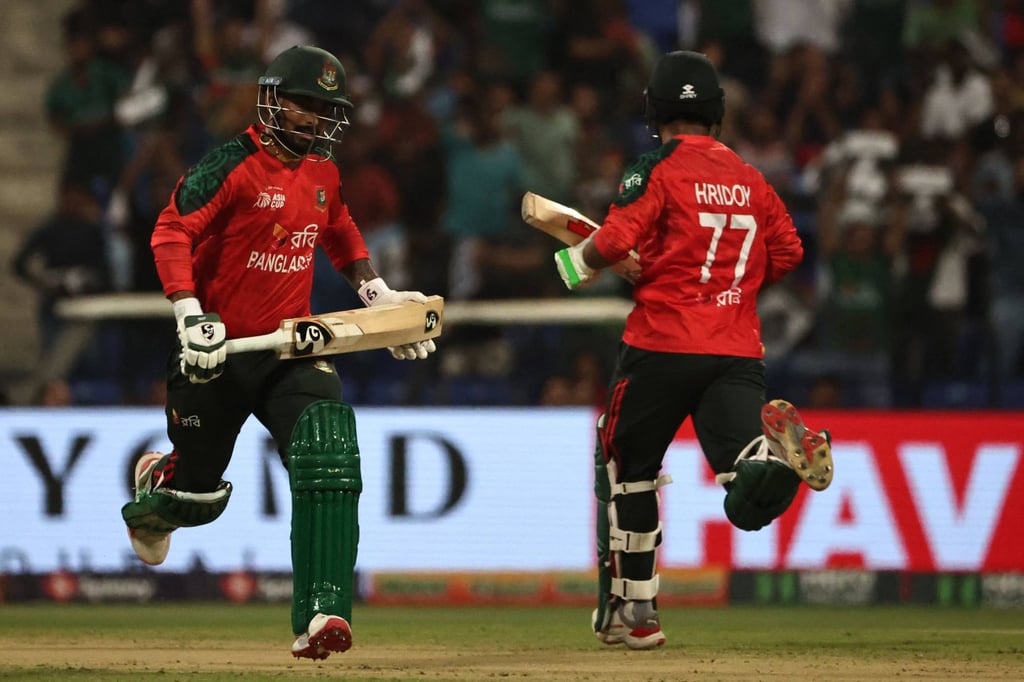 Bangladesh captain Litton Das (left) and teammate Towhid Hridoy put on a stand of 95. Photo: AFP Bangladesh captain Litton Das (left) and teammate Towhid Hridoy put on a stand of 95. Photo: AFP