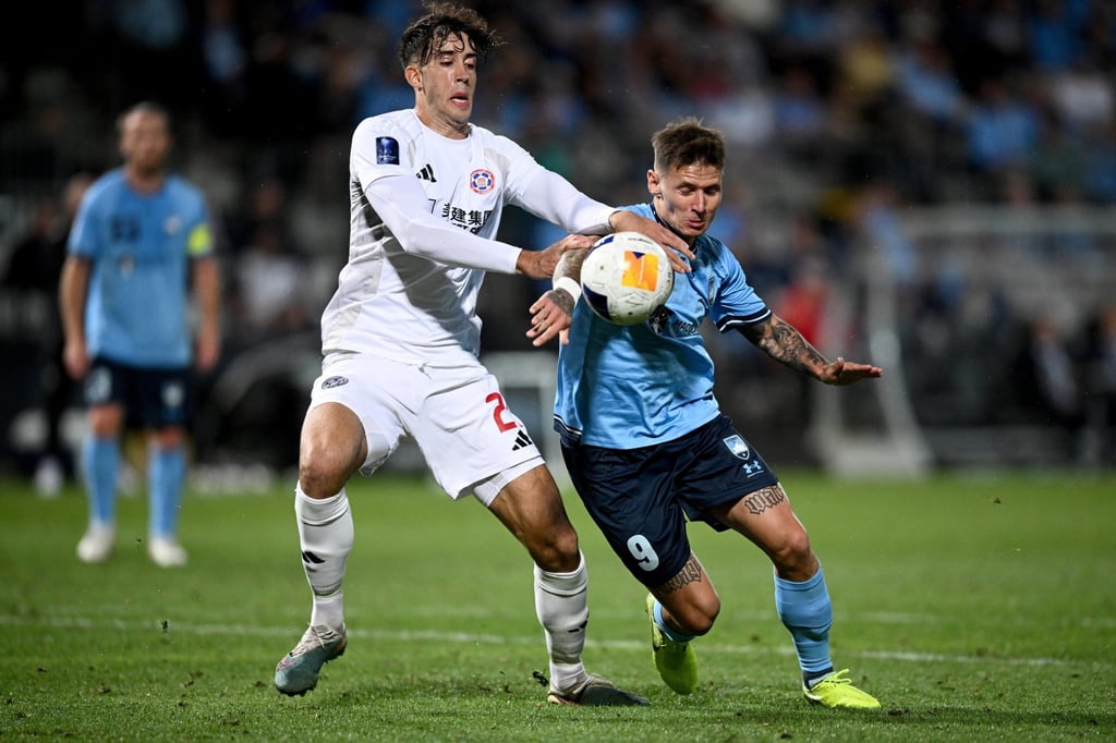 Eastern’s Dani Almazan (left) against Sydney in last year’s Champions League Two. Photo: EPA-EFE
