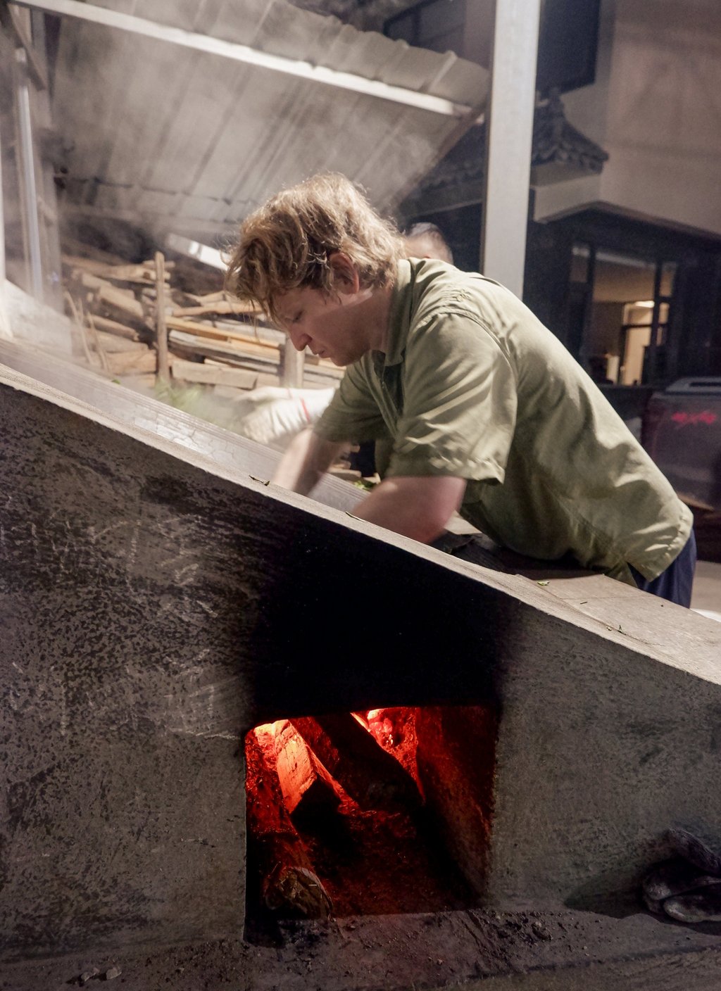 Jason Cohen processes tea in Yiwu. Photo: courtesy Jason Cohen