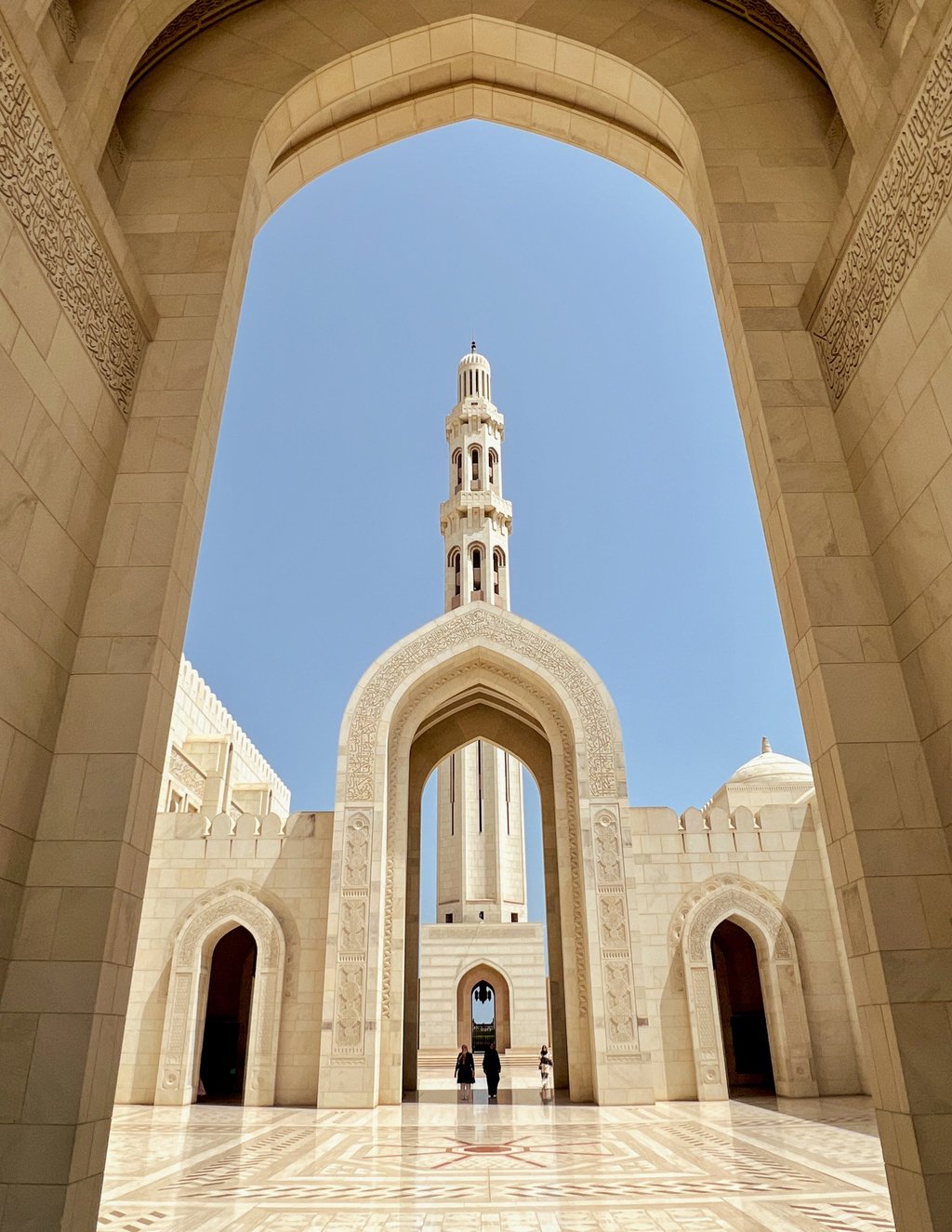 The Sultan Qaboos Grand Mosque, in Muscat, is Oman’s largest. Photo: Peter Neville-Hadley