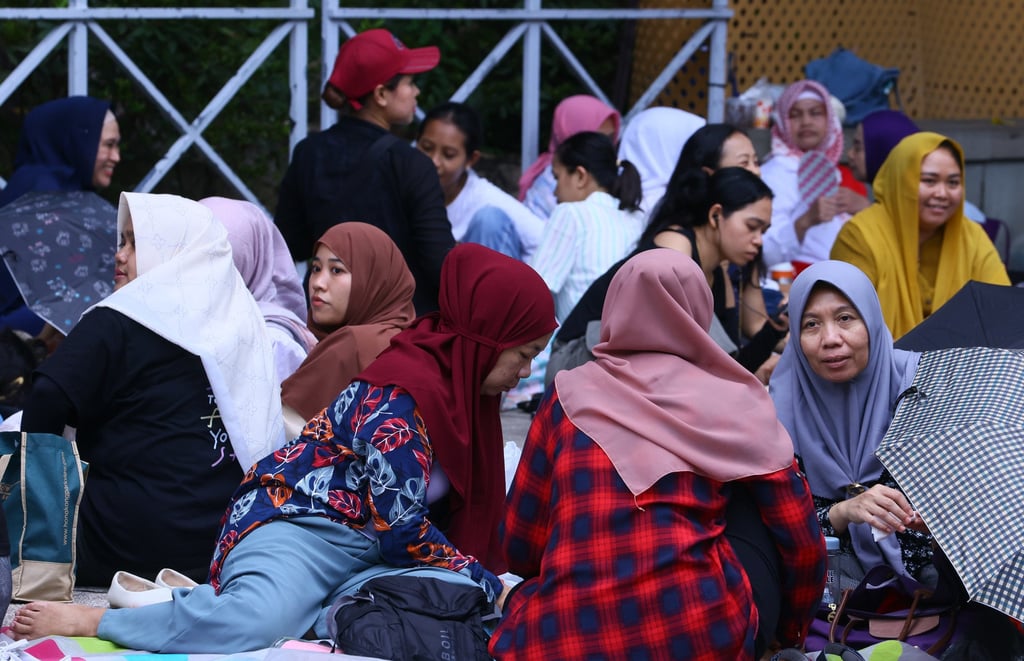 Indonesian foreign domestic helpers gather at Victoria Park in Causeway Bay. Photo: Dickson Lee