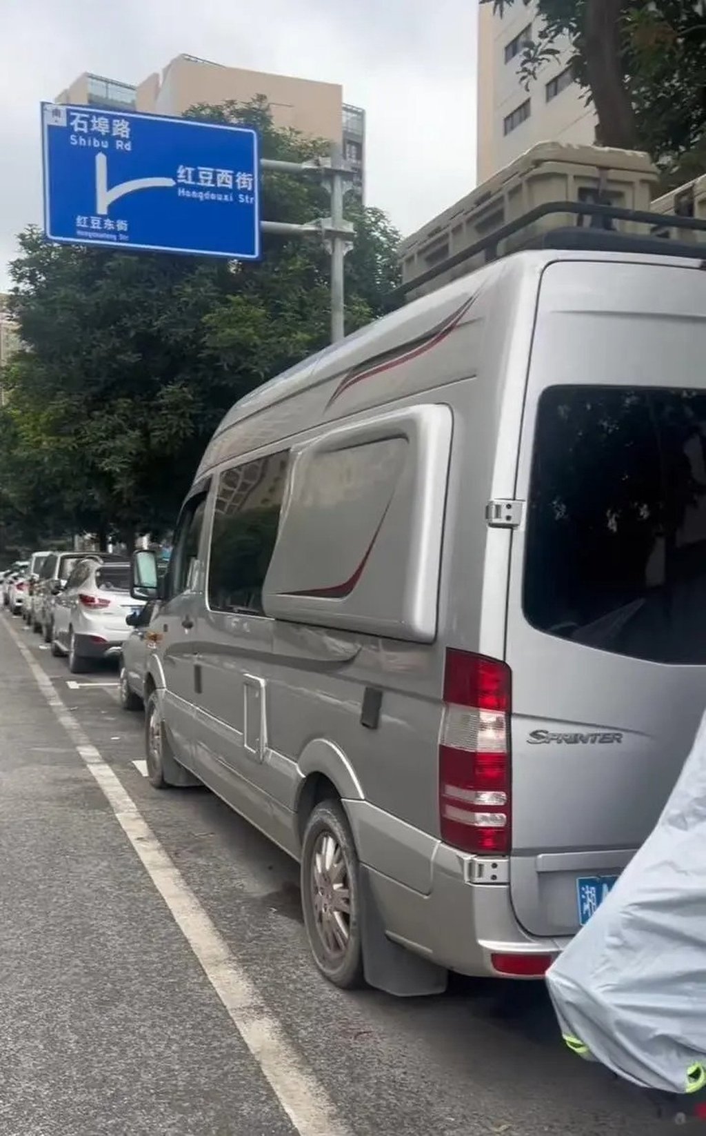 The silver-coloured Mercedes-Benz camper van is valued at around US$1 million. Photo: Handout The silver-coloured Mercedes-Benz camper van is valued at around US$1 million. Photo: Handout