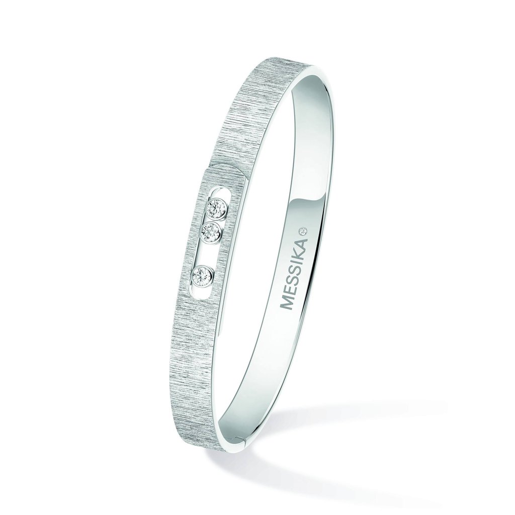 Move Noa Ciselé bangle in white gold with diamonds. Photo: Handout Move Noa Ciselé bangle in white gold with diamonds. Photo: Handout