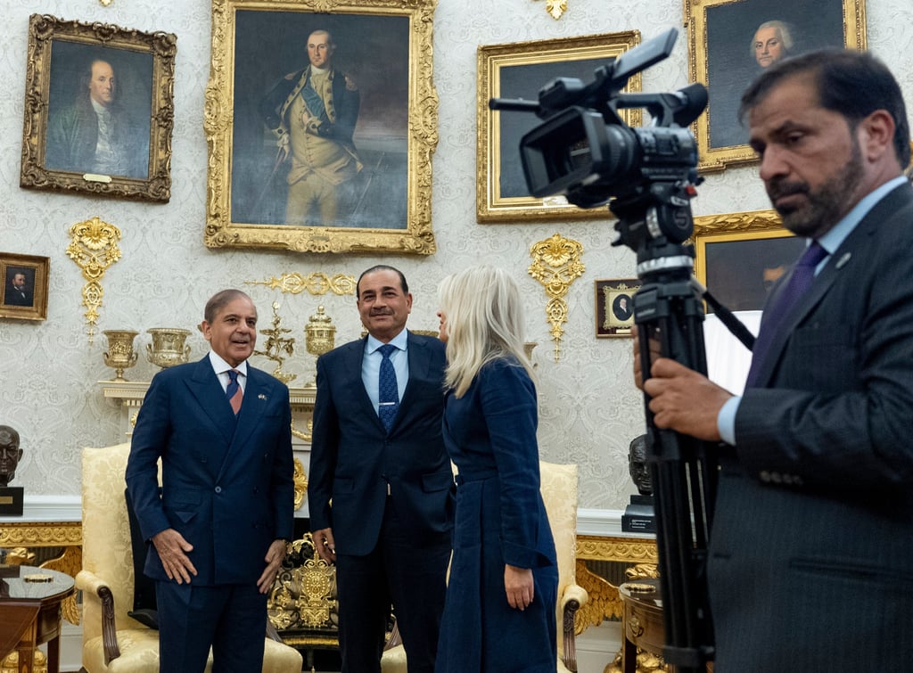 Pakistan Prime Minister Muhammad Shehbaz Sharif (left) and General Syed Asim Munir wait for their meeting with US President Donald Trump at the White House last month. Photo: AP