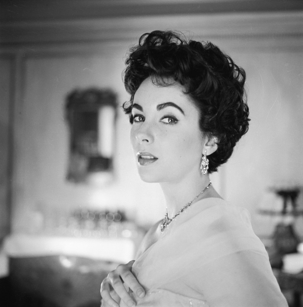Actress Elizabeth Taylor, photographed by Cecil Beaton, at the Dorchester Hotel in London, in 1955. Photo: The Cecil Beaton Studio Archive