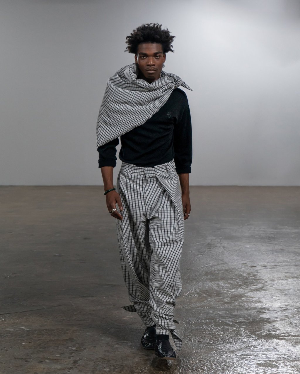 Fluid lines are a common touch, giving the clothes a greater sense of motion. Photo: Pedro da Silva Fluid lines are a common touch, giving the clothes a greater sense of motion. Photo: Pedro da Silva