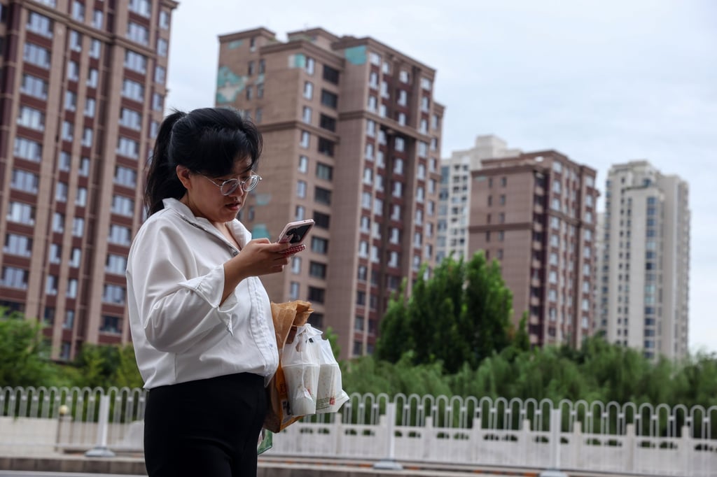 An increasing number of homeowners are unwilling to pay management fees or want a fee cut as they see the value of their properties shrink. Photo: EPA