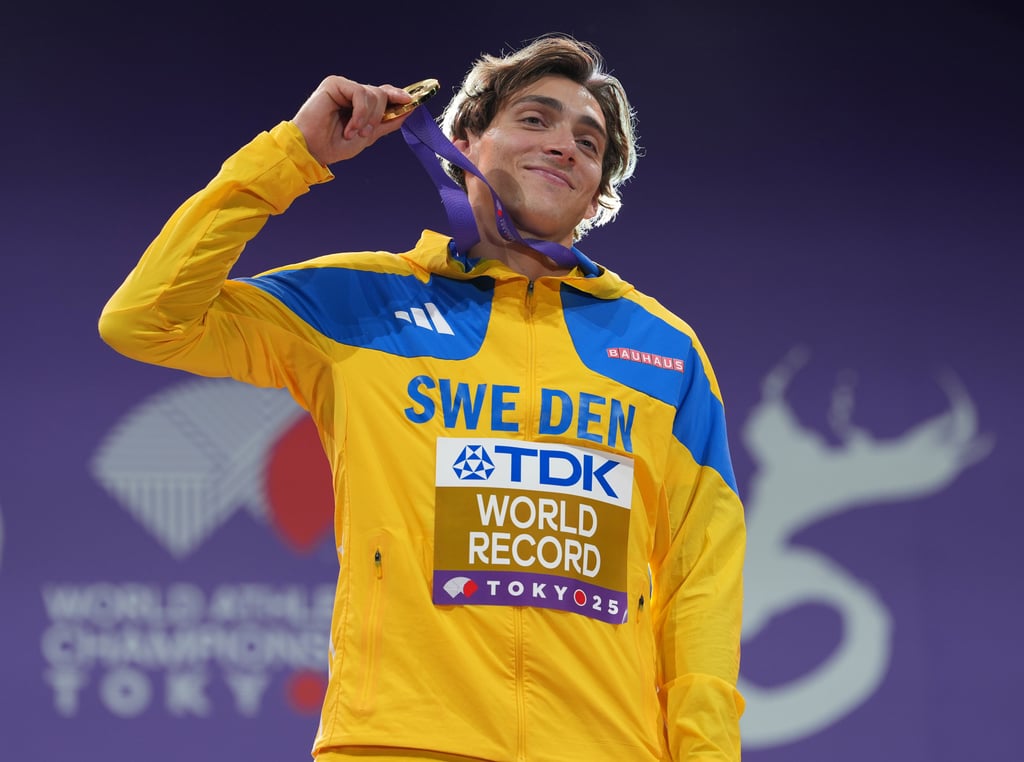 Mondo Duplantis at the award ceremony for the men’s pole vault at the 2025 World Athletics Championships in Tokyo, in September. Photo: Xinhua