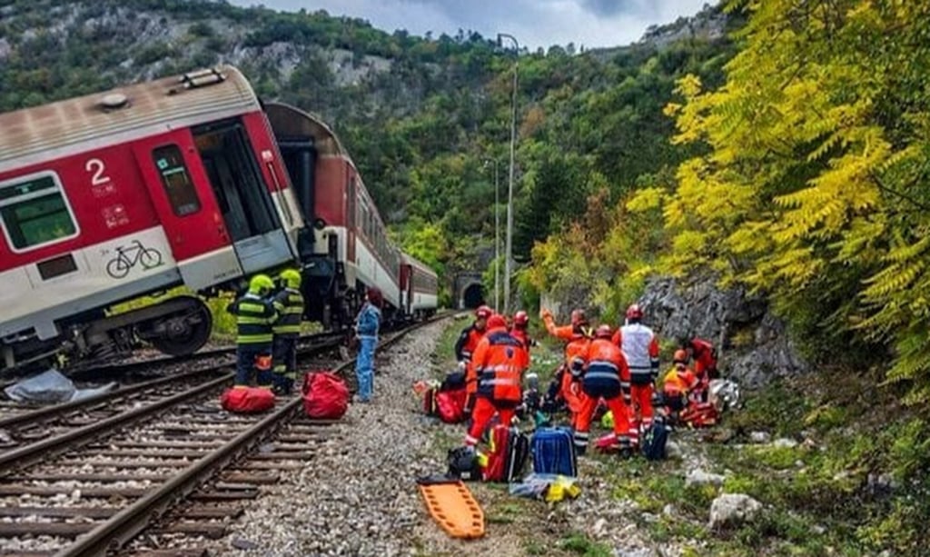 Emergency crews are on the scene in eastern Slovakia on Monday after two trains collided. Photo: Handout Emergency crews are on the scene in eastern Slovakia on Monday after two trains collided. Photo: Handout