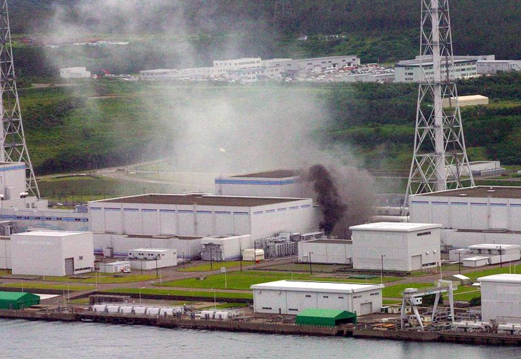 Black smoke billows from the Kashiwazaki-Kariwa nuclear power plant following an earthquake in July 2007. Photo: Japan Coast Guard/EPA Black smoke billows from the Kashiwazaki-Kariwa nuclear power plant following an earthquake in July 2007. Photo: Japan Coast Guard/EPA