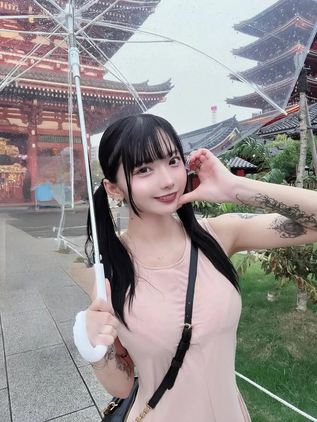 Underground idol Touka Toozuki poses for her fans under an umbrella. Photo: Handout Underground idol Touka Toozuki poses for her fans under an umbrella. Photo: Handout