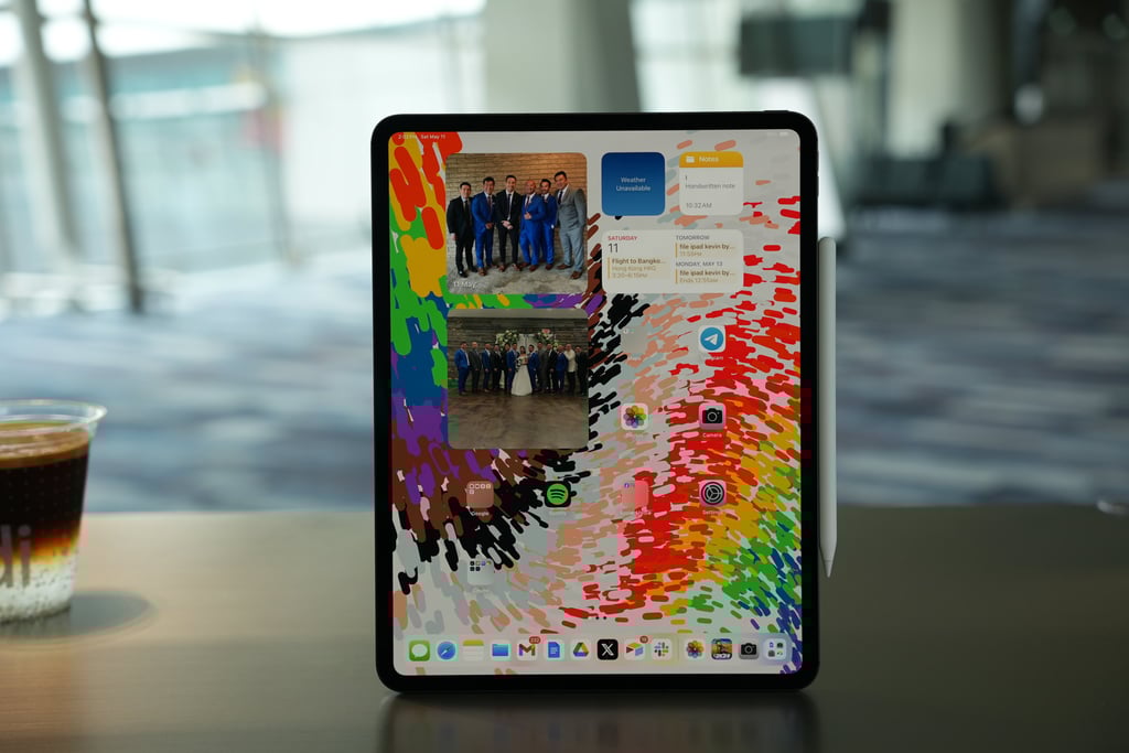 Apple’s iPad Pro uses the organic light-emitting diode display technology, which can produce deep blacks and punchier reds than the MiniLED panels used in previous iPad Pro models. Photo: Ben Sin Apple’s iPad Pro uses the organic light-emitting diode display technology, which can produce deep blacks and punchier reds than the MiniLED panels used in previous iPad Pro models. Photo: Ben Sin
