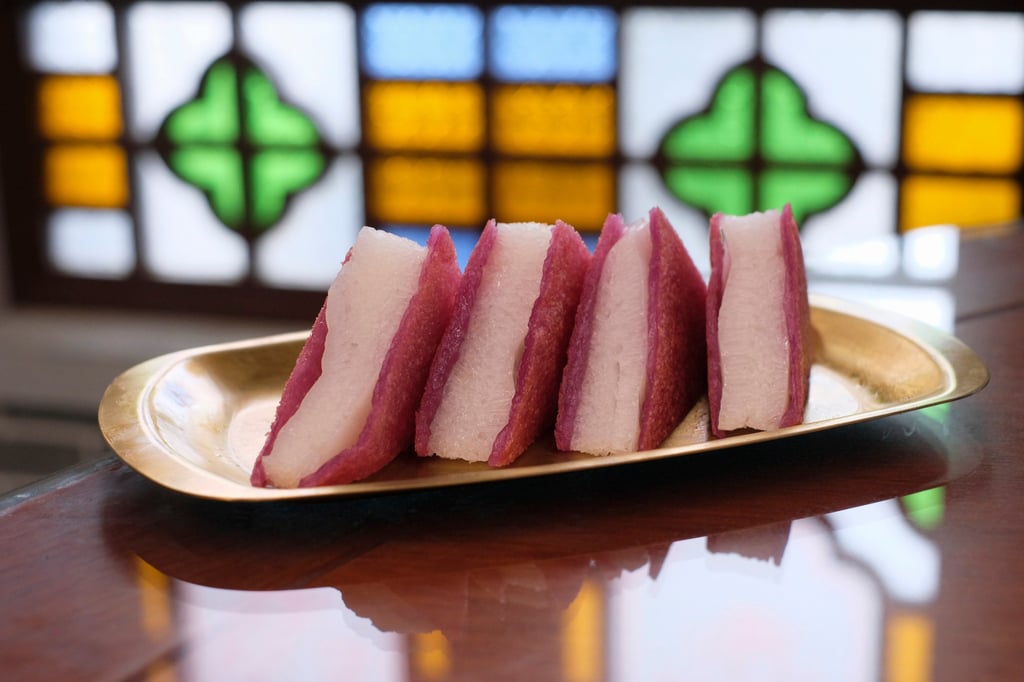 White sugar sponge cake at Huan Jie Lunjiao Cake. Photo: Hei-kiu Au Génoise au sucre blanc chez Huan Jie Lunjiao Cake. Photo : Hei-kiu Au