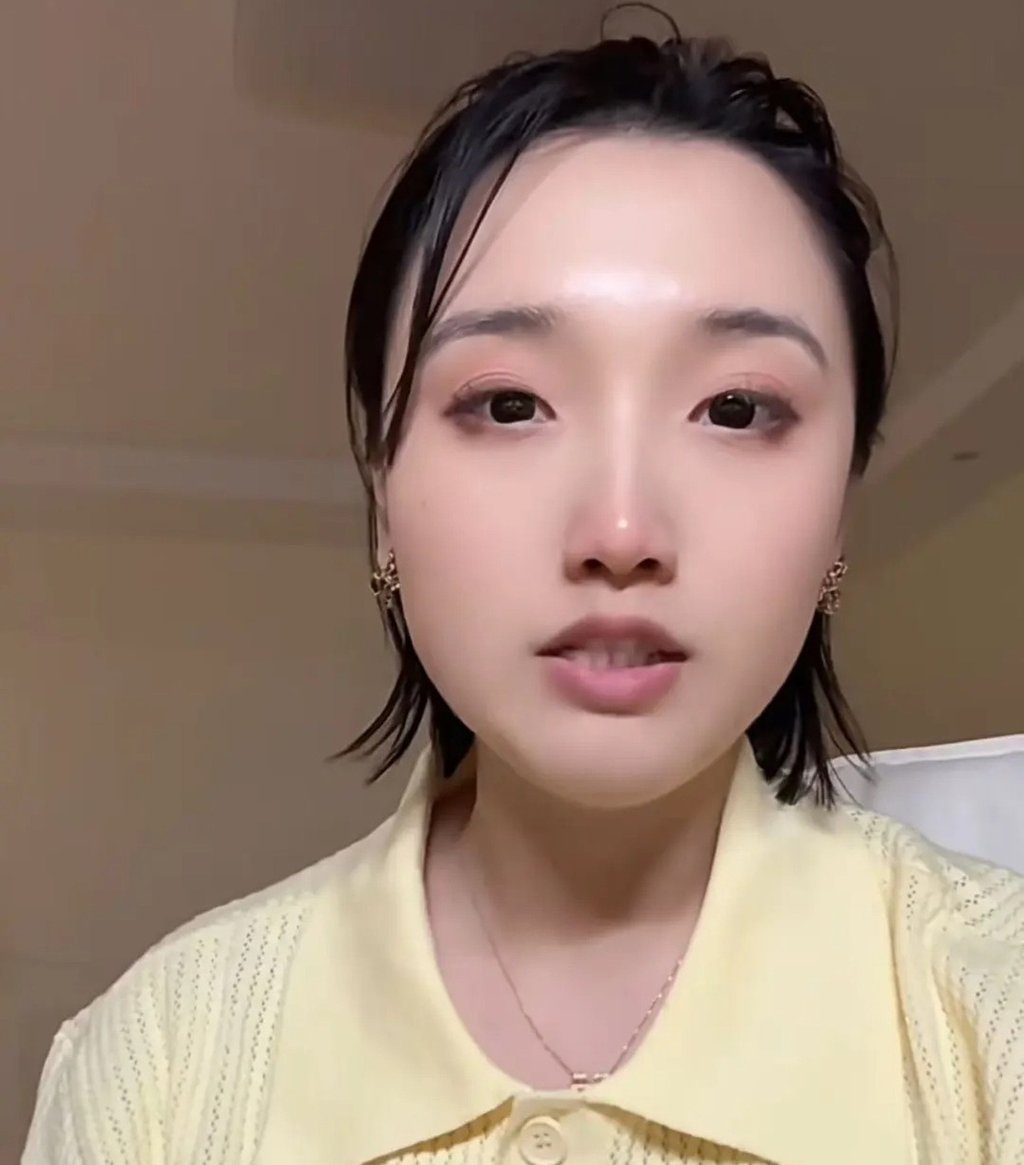 Dong Sanbai’s father has told her to think of his death as the start of a new journey. Photo: Douyin