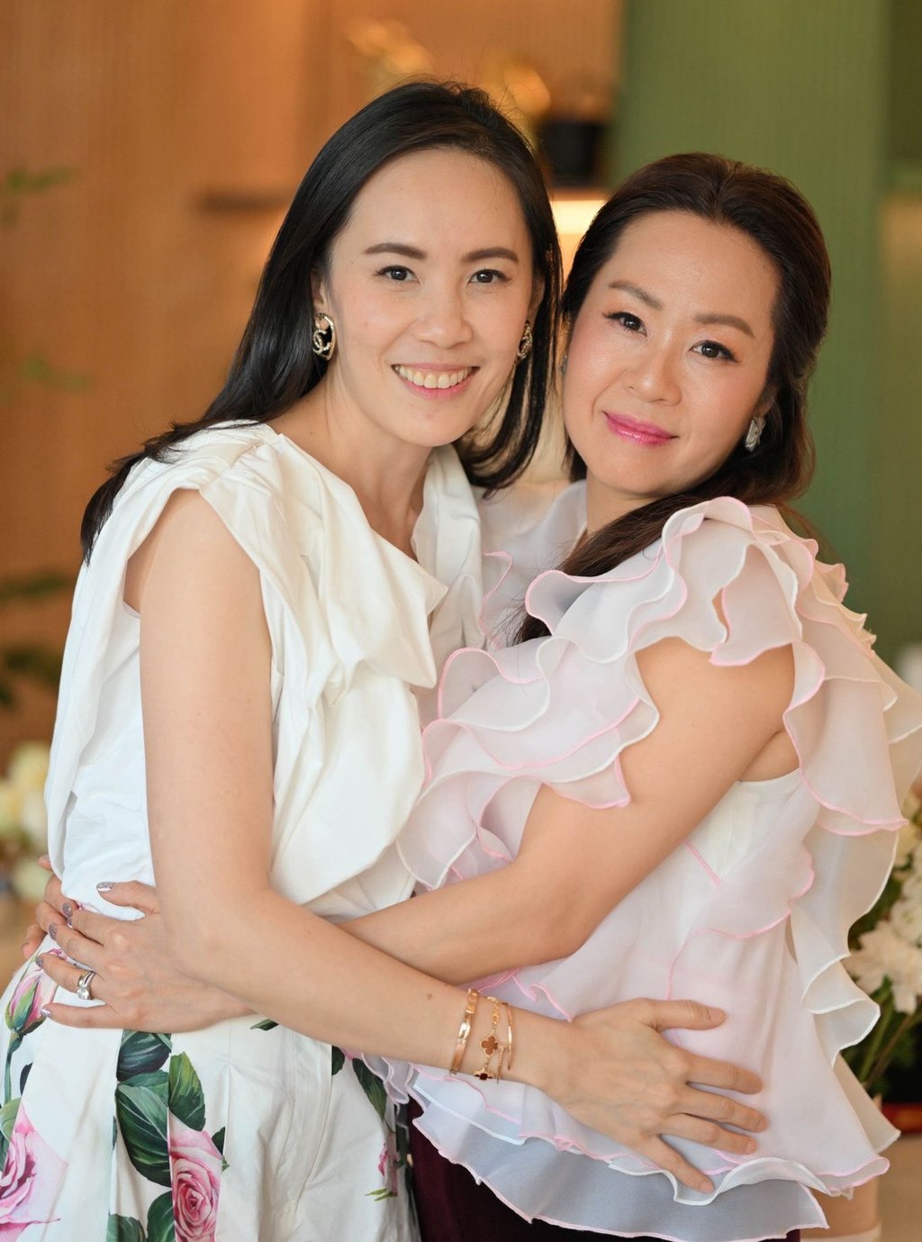 Bangkok residents Nantanat Tejavibulya and Kwaisun Panchasarp booked beauty treatments at iRad Hospital while visiting Macau with their families. Photo: Handout Bangkok residents Nantanat Tejavibulya and Kwaisun Panchasarp booked beauty treatments at iRad Hospital while visiting Macau with their families. Photo: Handout