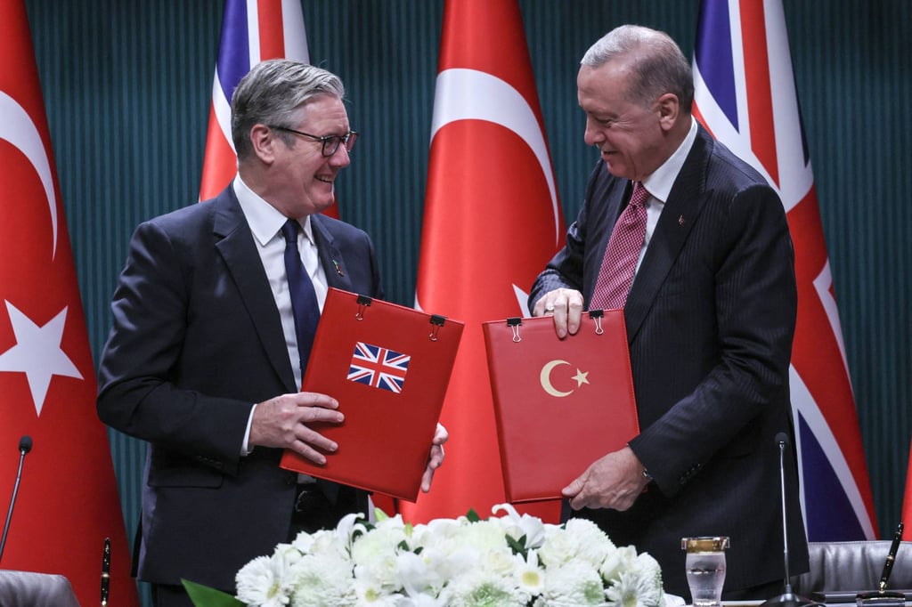Britain’s Prime Minister Keir Starmer and Turkey’s President Recep Tayyip Erdogan after signing the jet deal. Photo: AFP Britain’s Prime Minister Keir Starmer and Turkey’s President Recep Tayyip Erdogan after signing the jet deal. Photo: AFP