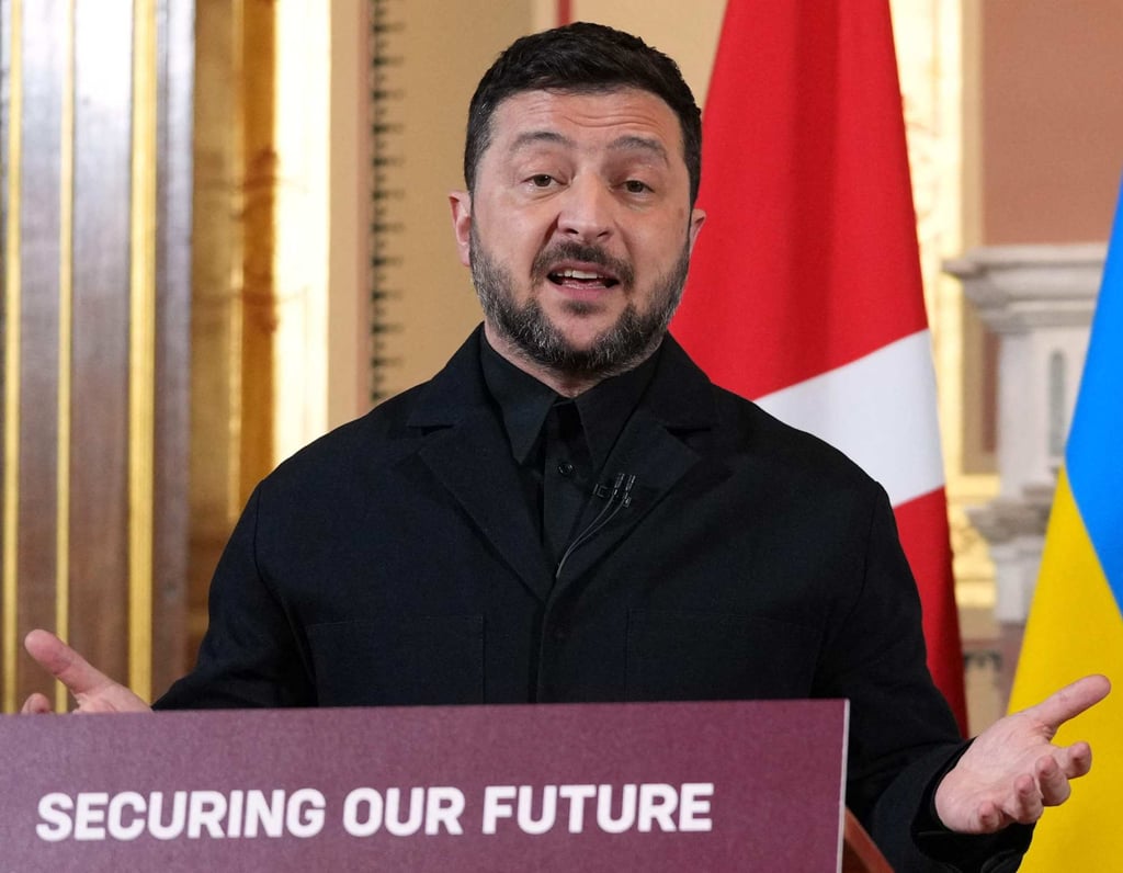 Ukrainian President Volodymyr Zelensky holds a press conference after meeting the “Coalition of the Willing” in London on Friday. Photo: AFP Ukrainian President Volodymyr Zelensky holds a press conference after meeting the “Coalition of the Willing” in London on Friday. Photo: AFP