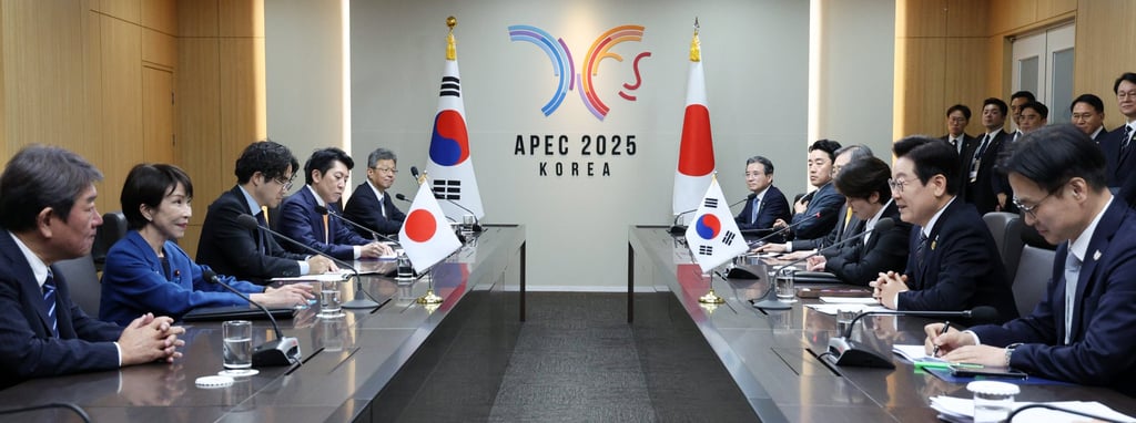 South Korean President Lee Jae Myung (second from right) holds talks with Japanese Prime Minister Sanae Takaichi (second from left) in Gyeongju, South Korea on Thursday. Photo: EPA/Yonhap South Korean President Lee Jae Myung (second from right) holds talks with Japanese Prime Minister Sanae Takaichi (second from left) in Gyeongju, South Korea on Thursday. Photo: EPA/Yonhap