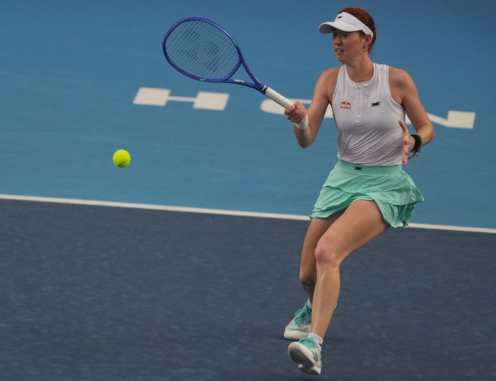 Maya Joint fires off a forehand during her quarter-final win over Himeno Sakatsume. Photo: Elson Li