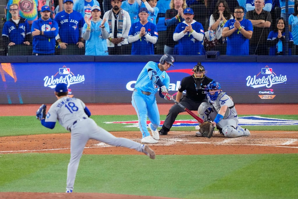 LA Dodgers pitcher Yoshinobu Yamamoto strikes out Daulton Varsho in the sixth inning. Photo: Getty Images