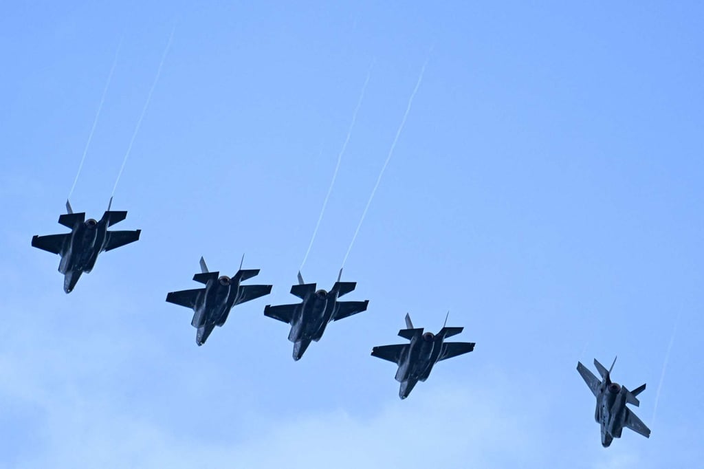 F35-B jets break formation before landing at José Aponte de la Torre Airport on September 13. Photo: AFP