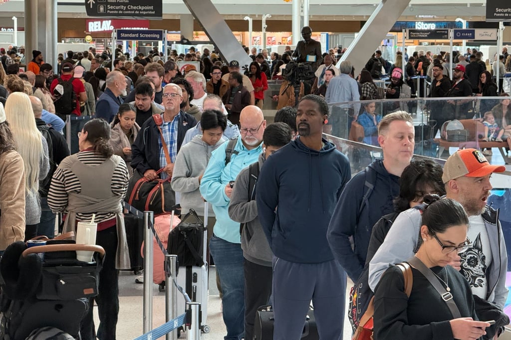 Travellers wait in long security lines at George Bush Intercontinental Airport in Houston. Photo: AP