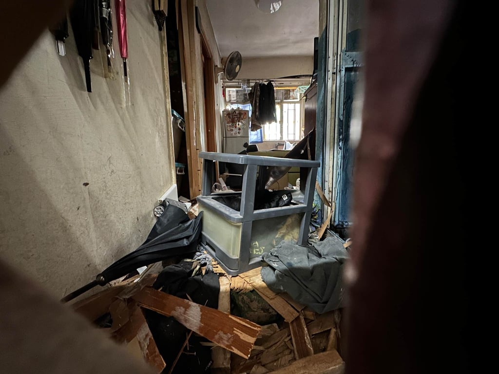 The wanted man is believed to have escaped through the kitchen door. Photo: Jelly Tse The wanted man is believed to have escaped through the kitchen door. Photo: Jelly Tse