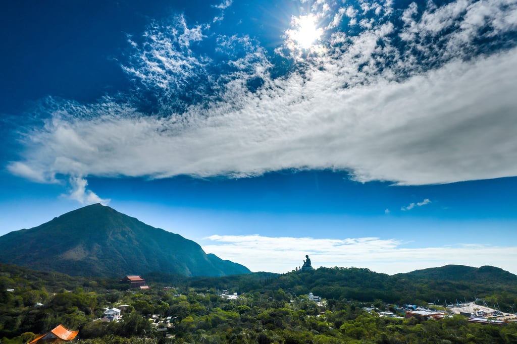 Temperatures are forecast to fall to around 20 degrees Celsius in some parts of the city by midweek. Photo: Dickson Lee