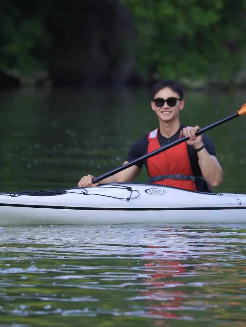 Lin was a professional kayaker before he turned to promoting tourism and agricultural products. Photo: QQ.com