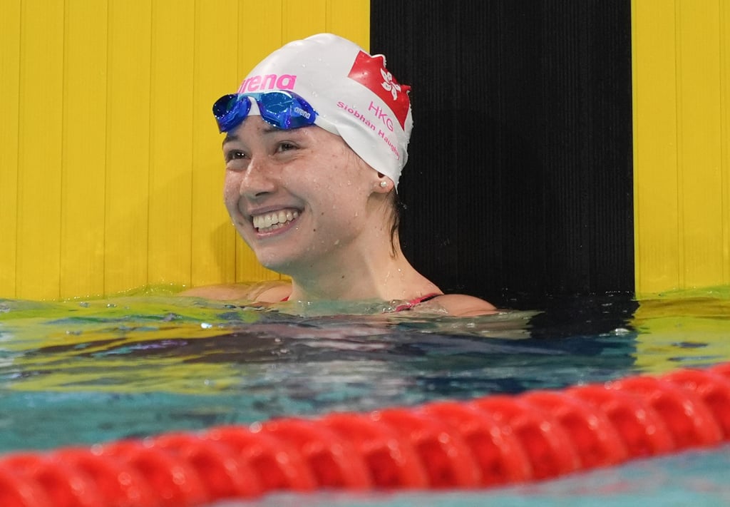 Hong Kong’s Siobhan Haughey wins the women’s 200m freestyle. Photo: Eugene Lee
