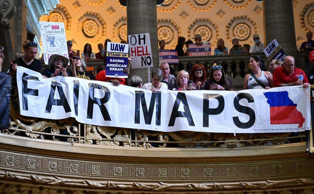 People gather at the Missouri statehouse in Jefferson City, Missouri, in September to protest against efforts to change the state’s congressional district maps. Photo: The Kansas City Star/TNS