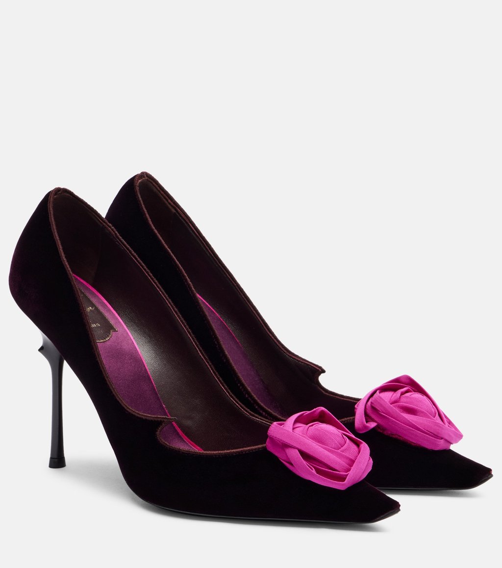 Roger Vivier Epine Rose 100 floral velvet pumps. Photo: Handout